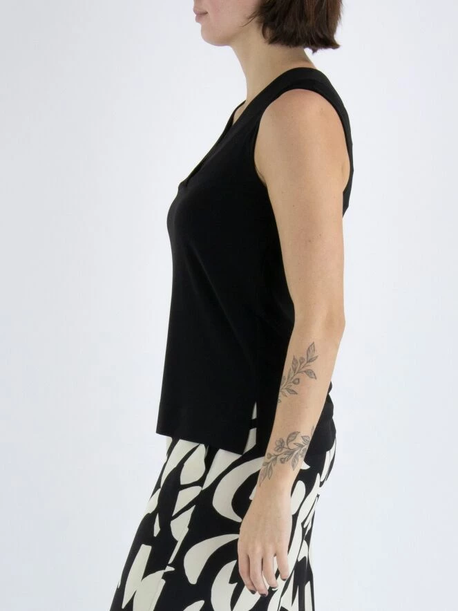 Joseph Ribkoff 241239 Tops 011 3 Joseph Ribkoff 241239 Tops 011 – Image 3