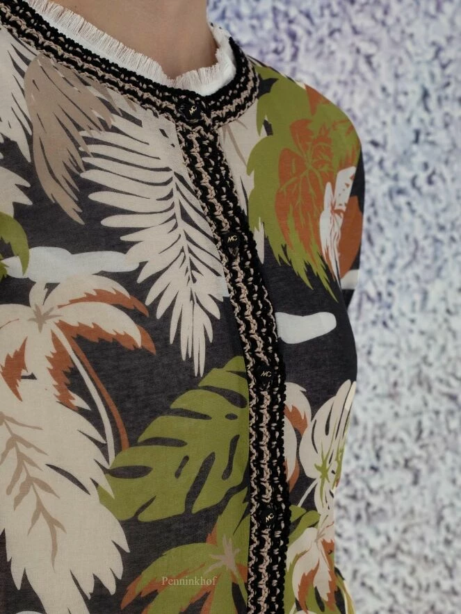 Marc Cain UC 39.19 M32 Gilets 525 8 Marc Cain UC 39.19 M32 Gilets 525 – Image 8