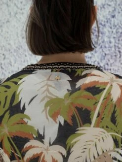 Marc Cain UC 39.19 M32 Gilets 525 17 Marc Cain UC 39.19 M32 Gilets 525 -Tendance Chic Magasin marc cain gilet uc 39 19 m32 8