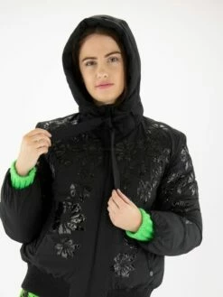 Marc Cain VC 12.06 W49 Manteaux / Doudounes 900 -Tendance Chic Magasin marc cain manteau doudoune vc 12 06 w49 8