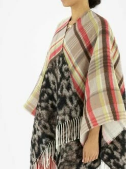 Marc Cain VC 14.04 W13 Manteaux / Doudounes 572 -Tendance Chic Magasin marc cain manteau doudoune vc 14 04 w13 5