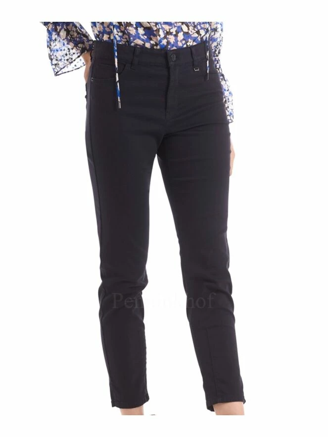Marc Cain RC8208 D03 Jeans 395 3 Marc Cain RC8208 D03 Jeans 395 – Image 3