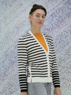 Marc Cain US 39.05 M74 Gilets 190 -Tendance Chic Magasin marc cain sports gilet us 39 05 m74 4