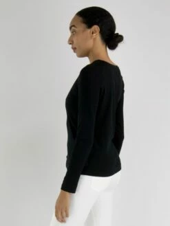 Marc Cain WS 48.13 J55 Gilets 900 8 Marc Cain WS 48.13 J55 Gilets 900 -Tendance Chic Magasin marc cain sports gilet ws 48 13 j55 2