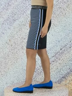 Marc Cain US 71.07 M05 Jupes 900 11 Marc Cain US 71.07 M05 Jupes 900 -Tendance Chic Magasin marc cain sports jupe us 71 07 m05 2