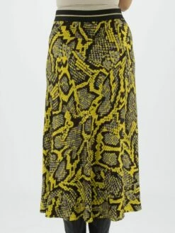 Marc Cain VS 71.10 W75 Jupes 433 -Tendance Chic Magasin marc cain sports jupe vs 71 10 w75 3