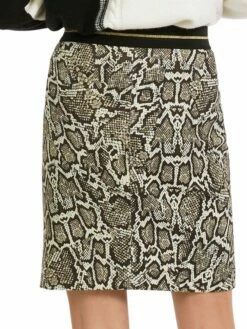 Marc Cain VS 71.30 J34 Jupes 596 -Tendance Chic Magasin marc cain sports jupe vs 71 30 j34 2