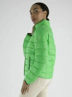 Marc Cain WS 12.03 W02 Manteaux / Doudounes 543 -Tendance Chic Magasin marc cain sports manteau doudoune ws 12 03 w02 2