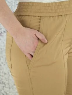 Marc Cain US 81.15 W29 Pantalons 621 16 Marc Cain US 81.15 W29 Pantalons 621 -Tendance Chic Magasin marc cain sports pantalon us 81 15 w29 7