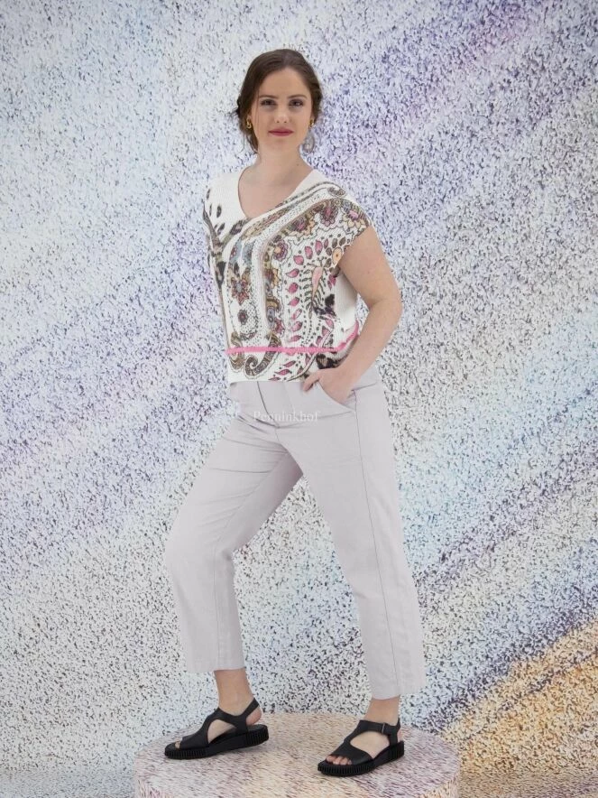 Marc Cain US 42.05 M16 Tops 110 7 Marc Cain US 42.05 M16 Tops 110 – Image 7