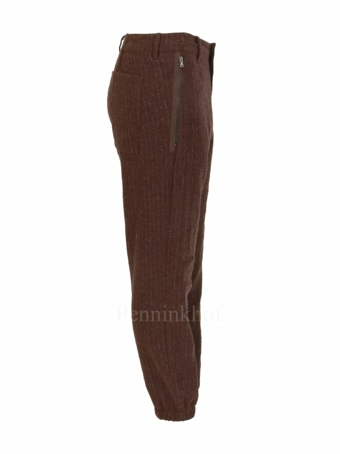 Transit Tam & Comp. 132 Pantalons 08 3 Transit Tam & Comp. 132 Pantalons 08 – Image 3